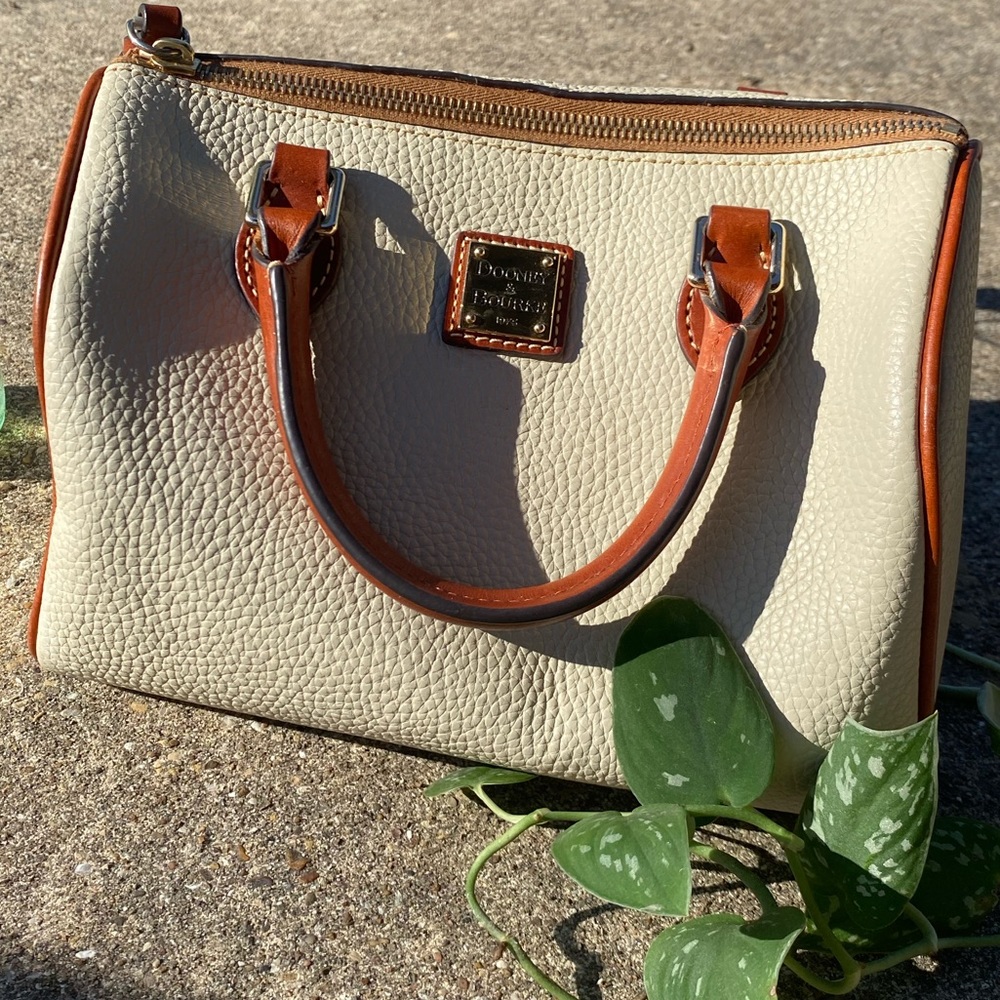 Dooney and Bourke pebble grain bag